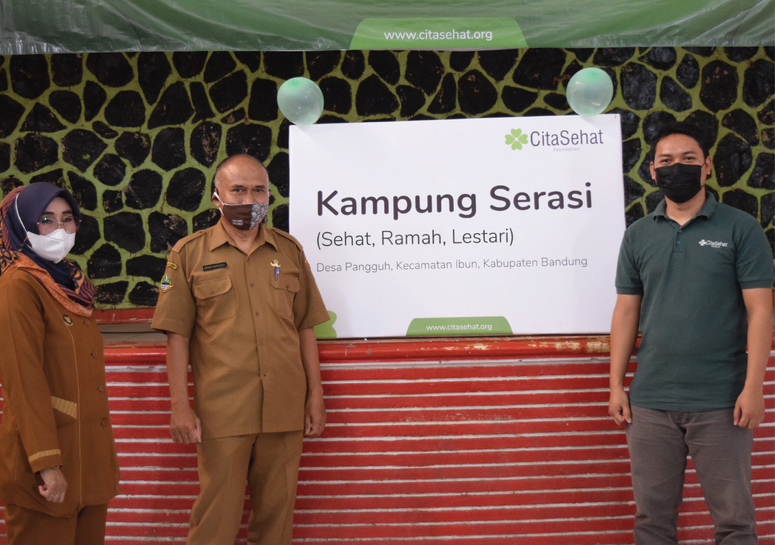 Peresmian wilayah binaan Cita Sehat di Desa Pangguh, Kecamatan Ibun, Kabupaten Bandung dengan kegiatan pemeriksaan kesehatan lansia gratis