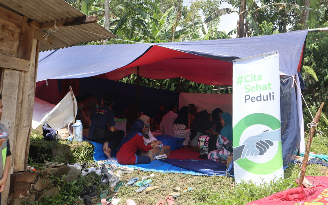 Pemeriksaan Kesehatan di posko pengungsian gempa Cianjur