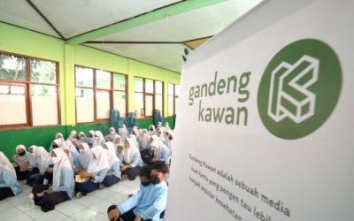 Gandeng Kawan: Edukasi Remaja tentang Kesehatan Mental