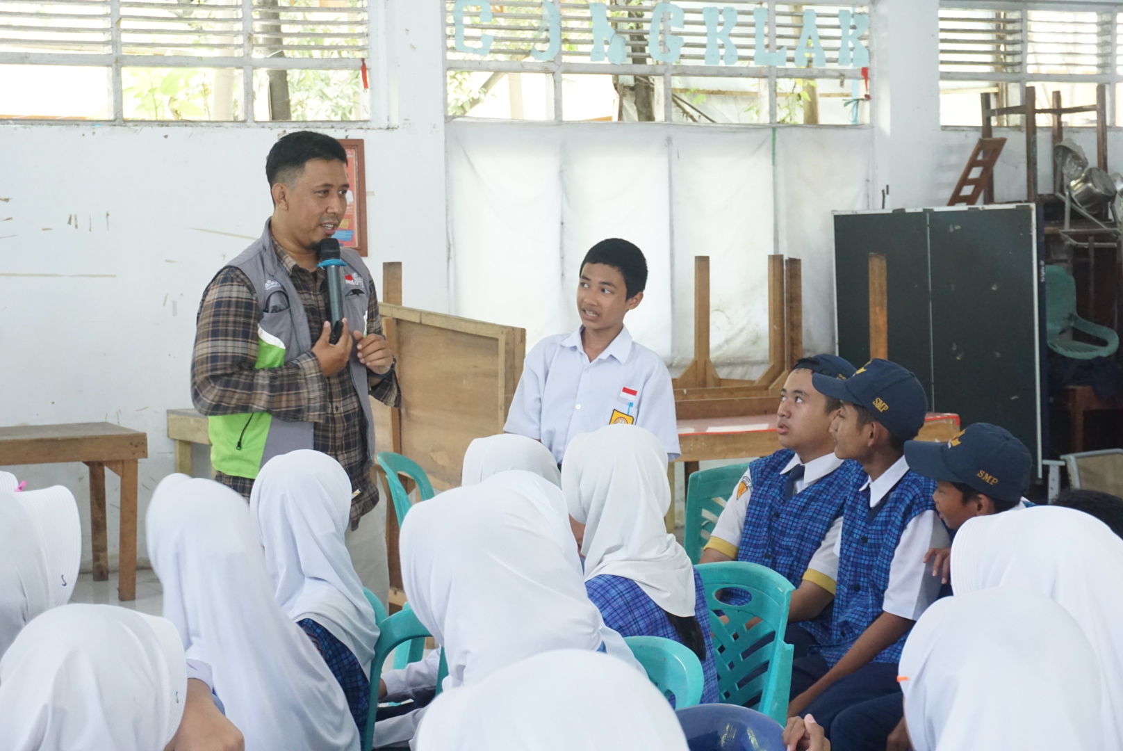 Care for teens Makassar