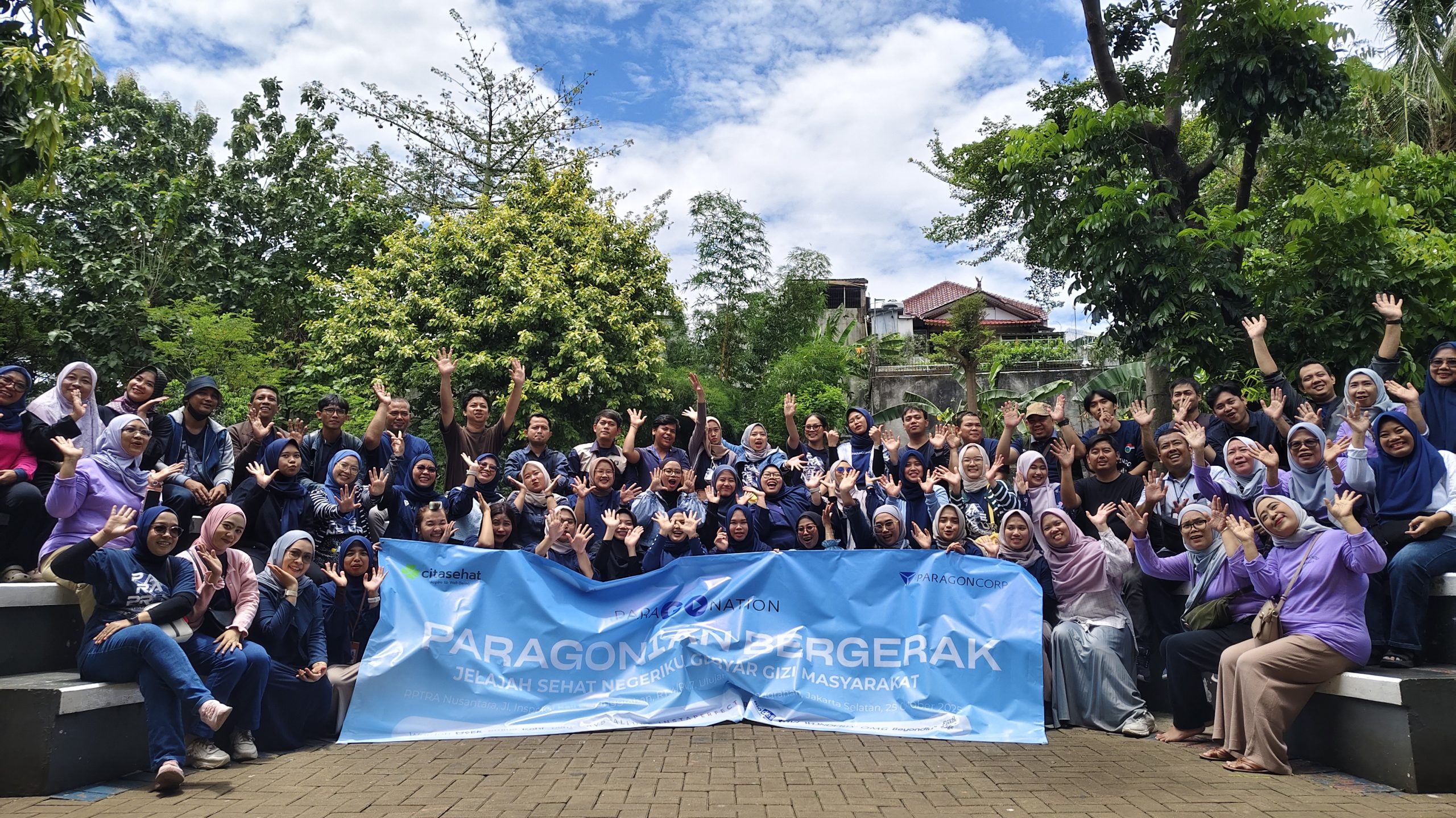 Foto Bersama Paragonian dan Cita Sehat Foto Bersama Paragonian dan Cita Sehat