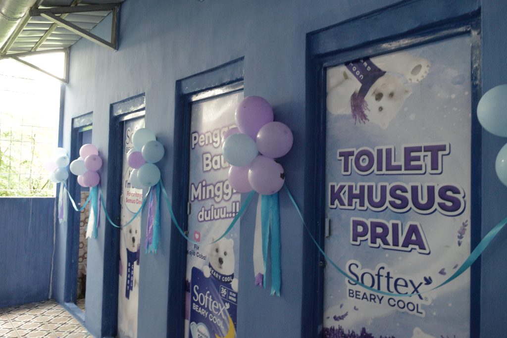 toilet sekolah
